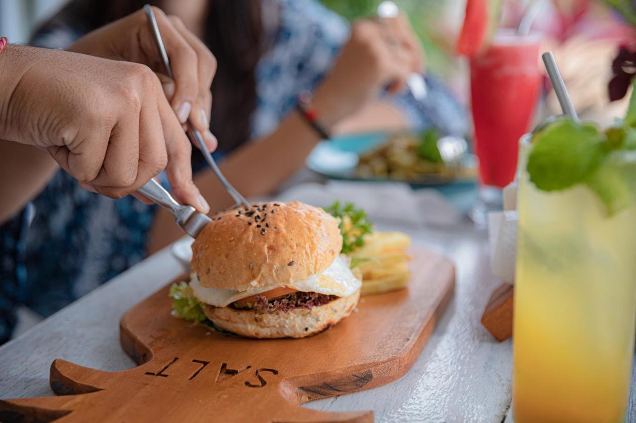 Salt Resort & Spa 아메드 외부 사진